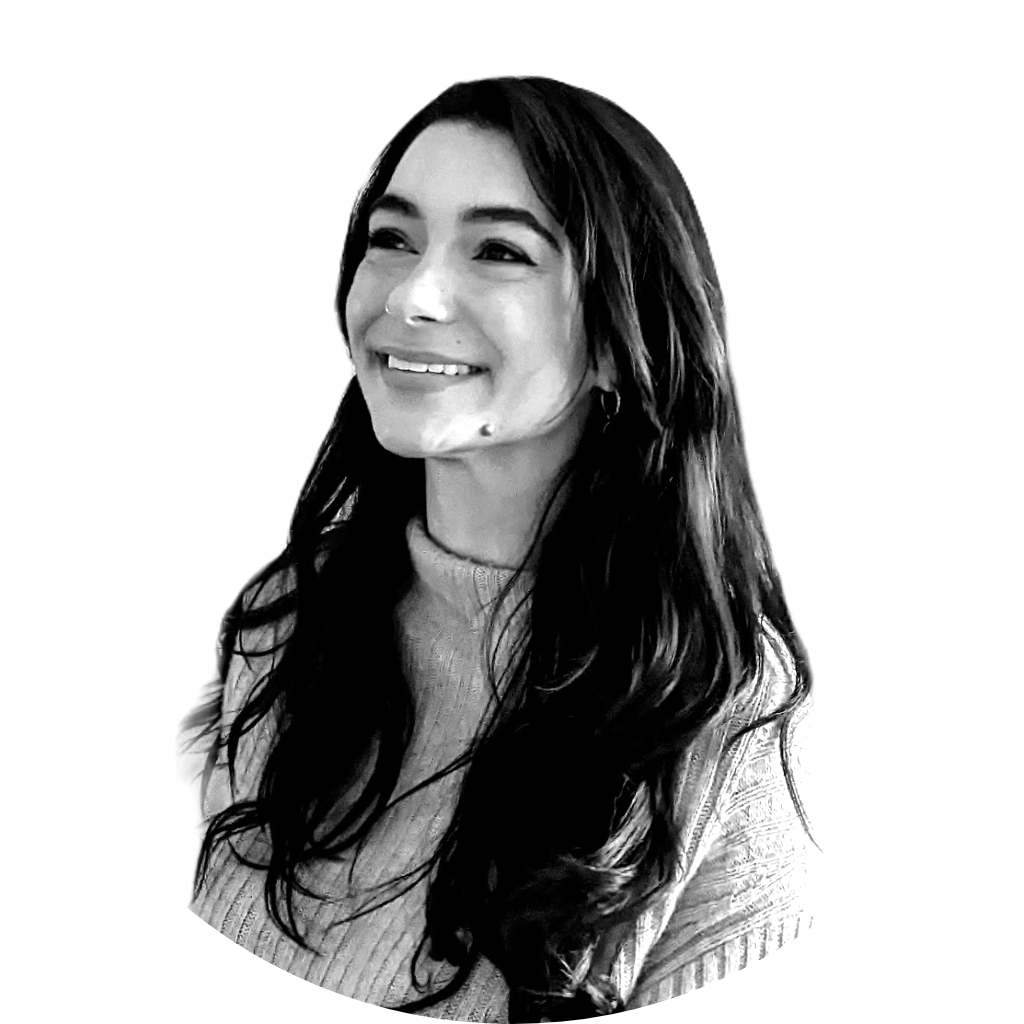 headshot ofrachel with her cat